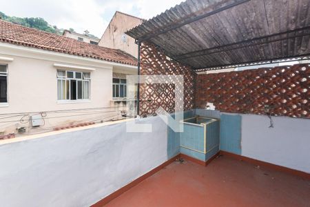 Casa à venda com 500m², 3 quartos e 6 vagasÁrea de Serviço