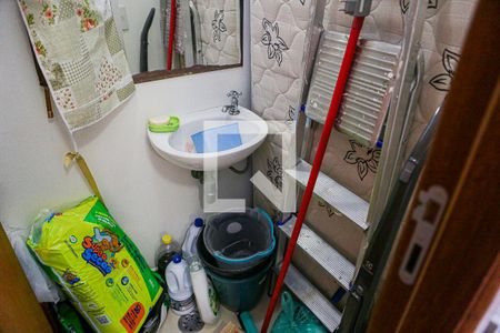 Apartamento à venda com 169m², 2 quartos e 3 vagas Apartamento à venda com 169m², 2 quartos e 3 vagasBanheiro Área de Serviço