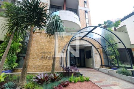 Apartamento à venda com 169m², 2 quartos e 3 vagasFachada