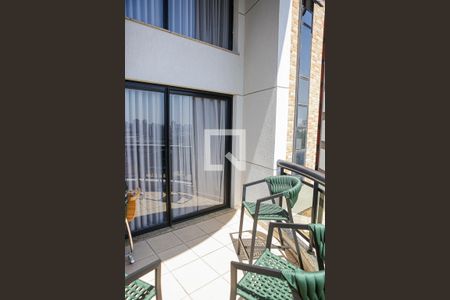 Apartamento à venda com 169m², 2 quartos e 3 vagas Apartamento à venda com 169m², 2 quartos e 3 vagasVaranda da Sala