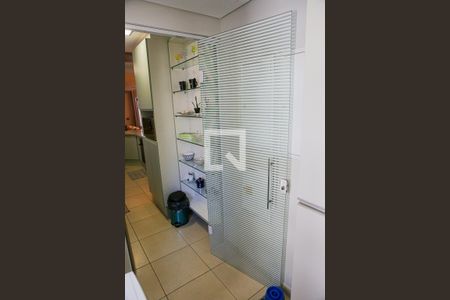 Apartamento à venda com 169m², 2 quartos e 3 vagas Apartamento à venda com 169m², 2 quartos e 3 vagasÁrea de Serviço