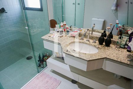 Apartamento à venda com 169m², 2 quartos e 3 vagas Apartamento à venda com 169m², 2 quartos e 3 vagasBanheiro da Suíte 2
