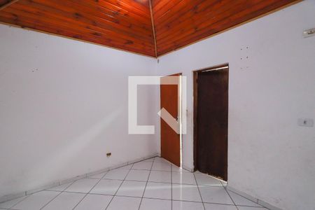 Casa à venda com 240m², 3 quartos e 3 vagas Casa à venda com 240m², 3 quartos e 3 vagasSuíte