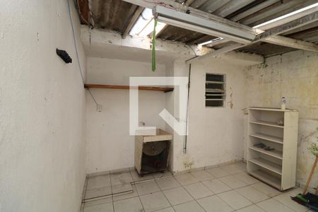 Casa à venda com 100m², 2 quartos e 1 vagaÁrea de Serviço