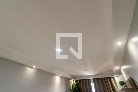 Sala - Detalhe das luminárias de apartamento à venda com 2 quartos, 75m² em Penha, Rio de Janeiro