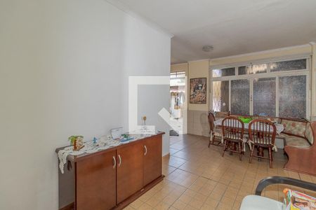 Casa à venda com 250m², 4 quartos e 3 vagas Casa à venda com 250m², 4 quartos e 3 vagasSala de Jantar