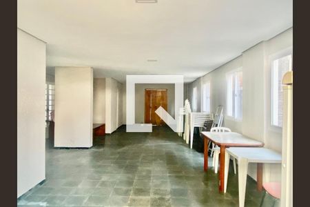 Apartamento à venda com 55m², 2 quartos e 1 vagaSalão