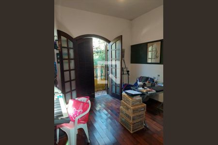 Casa à venda com 298m², 3 quartos e 3 vagas