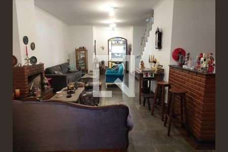Casa à venda com 298m², 3 quartos e 3 vagas