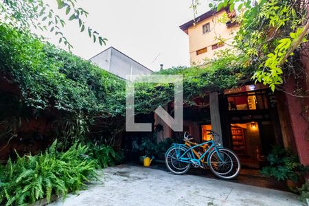 Casa para alugar com 200m², 3 quartos e 1 vagaFachada