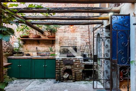 Casa para alugar com 200m², 3 quartos e 1 vagaSubsolo - Quintal com Churrasqueira e Forno de Pizza