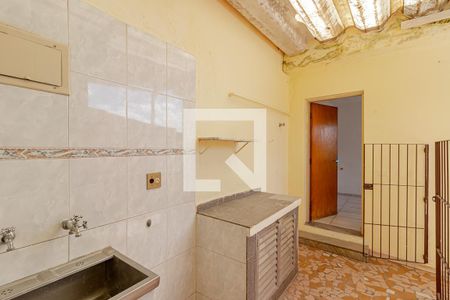 Casa à venda com 170m², 3 quartos e 1 vagaÁrea de Serviço