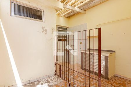 Casa à venda com 170m², 3 quartos e 1 vagaÁrea de Serviço