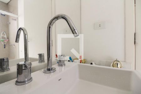 Casa à venda com 430m², 4 quartos e 8 vagas Casa à venda com 430m², 4 quartos e 8 vagasBanheiro Suíte 3