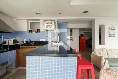 Casa à venda com 430m², 4 quartos e 8 vagas Casa à venda com 430m², 4 quartos e 8 vagasChurrasqueira e Piscina