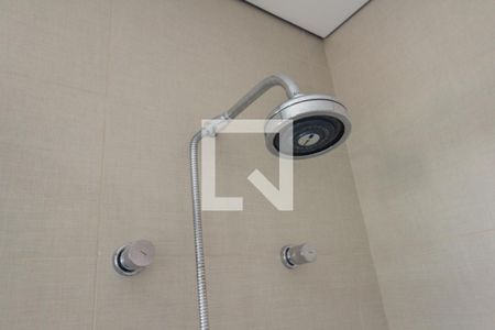 Casa à venda com 430m², 4 quartos e 8 vagas Casa à venda com 430m², 4 quartos e 8 vagasBanheiro Suíte 2