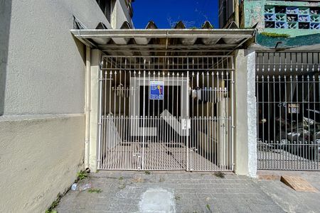 Casa à venda com 176m², 3 quartos e 1 vagaFachada