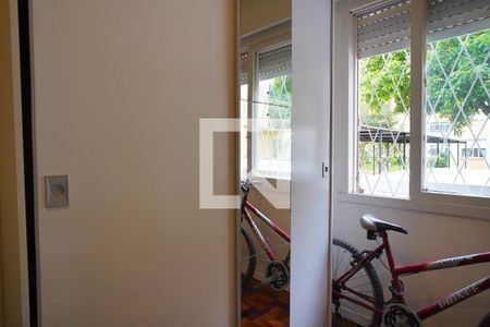 Quarto 2 de apartamento à venda com 2 quartos, 70m² em Humaitá, Porto Alegre