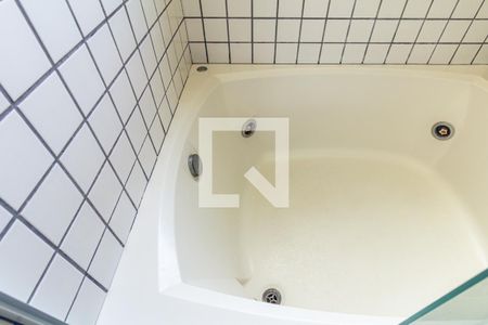 Apartamento à venda com 300m², 3 quartos e 1 vagaBanheiro 1- Suíte