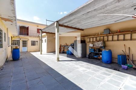 Casa à venda com 150m², 4 quartos e 6 vagas Casa à venda com 150m², 4 quartos e 6 vagasQuintal e Garagem