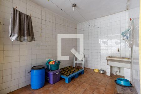 Casa à venda com 150m², 4 quartos e 6 vagas Casa à venda com 150m², 4 quartos e 6 vagasÁrea de Serviço