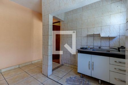 Casa à venda com 150m², 4 quartos e 6 vagas Casa à venda com 150m², 4 quartos e 6 vagasCozinha 2
