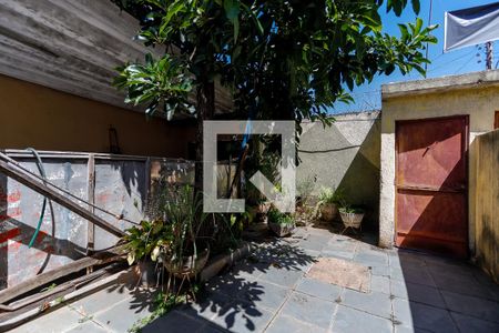 Casa à venda com 150m², 4 quartos e 6 vagas Casa à venda com 150m², 4 quartos e 6 vagasQuintal e Garagem