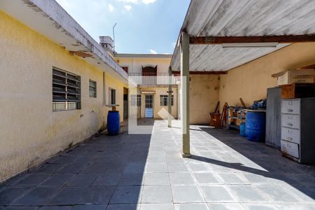 Casa à venda com 150m², 4 quartos e 6 vagas Casa à venda com 150m², 4 quartos e 6 vagasQuintal e Garagem