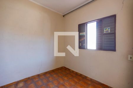 Casa à venda com 150m², 4 quartos e 6 vagas Casa à venda com 150m², 4 quartos e 6 vagasQuarto 3