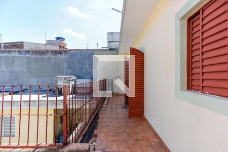 Casa à venda com 150m², 4 quartos e 6 vagas Casa à venda com 150m², 4 quartos e 6 vagasSacada