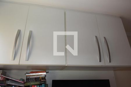 Apartamento à venda com 58m², 2 quartos e 1 vagaQuarto 2 - Armários