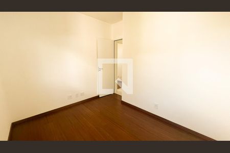 Quarto 1 de apartamento para alugar com 2 quartos, 60m² em Cabral, Contagem