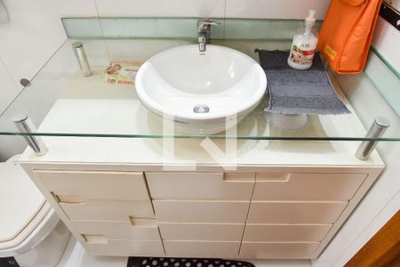 Casa à venda com 400m², 7 quartos e 5 vagas Casa à venda com 400m², 7 quartos e 5 vagasBanheiro 2