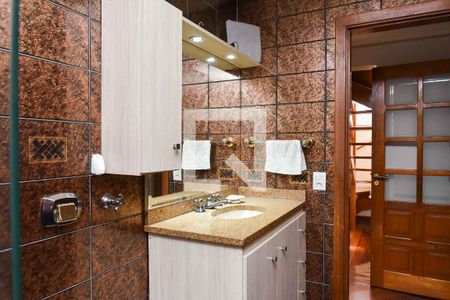 Casa à venda com 400m², 7 quartos e 5 vagas Casa à venda com 400m², 7 quartos e 5 vagasBanheiro 1