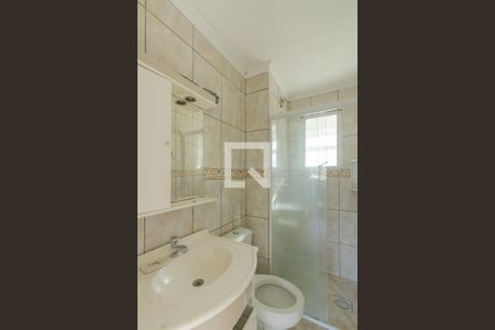 Banheiro de apartamento para alugar com 1 quarto, 45m² em Jardim Itu Sabará, Porto Alegre