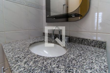 Casa à venda com 104m², 3 quartos e 2 vagas Casa à venda com 104m², 3 quartos e 2 vagasBanheiro