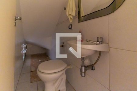Casa à venda com 104m², 3 quartos e 2 vagas Casa à venda com 104m², 3 quartos e 2 vagasLavabo