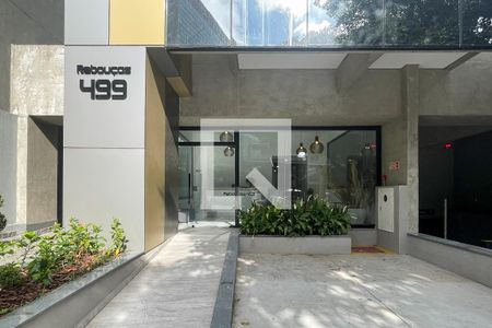 Studio à venda com 27m², 1 quarto e sem vaga Studio à venda com 27m², 1 quarto e sem vagaFachada