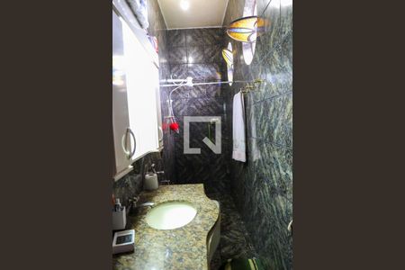 Casa à venda com 360m², 6 quartos e 2 vagas Casa à venda com 360m², 6 quartos e 2 vagasBanheiro