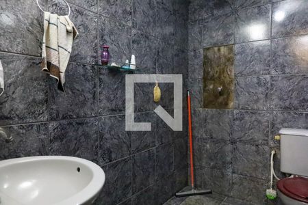 Casa à venda com 360m², 6 quartos e 2 vagas Casa à venda com 360m², 6 quartos e 2 vagasBanheiro