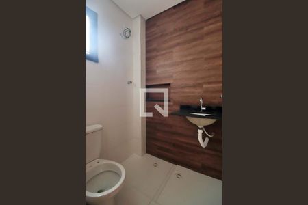 Casa à venda com 129m², 3 quartos e 2 vagasBanheiro do Quarto 1 - Suíte