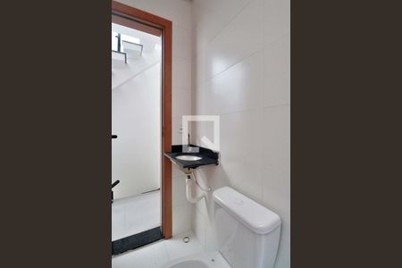 Casa à venda com 129m², 3 quartos e 2 vagasBanheiro Social