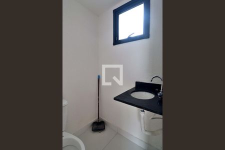 Casa à venda com 129m², 3 quartos e 2 vagasBanheiro de serviço