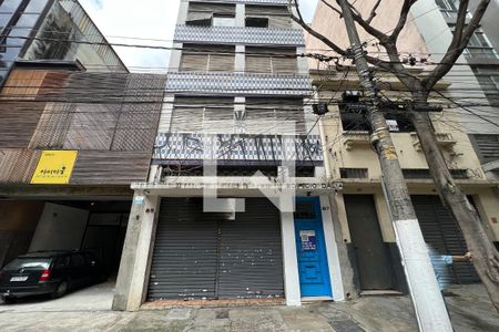 Apartamento à venda com 100m², 2 quartos e sem vagaFachada