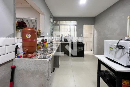 Apartamento à venda com 100m², 2 quartos e sem vagaCozinha