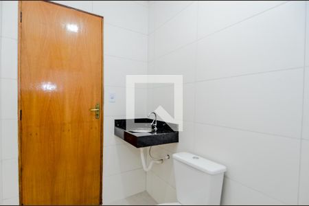 Banheiro de casa para alugar com 1 quarto, 40m² em Jardim Rosa de Franca, Guarulhos