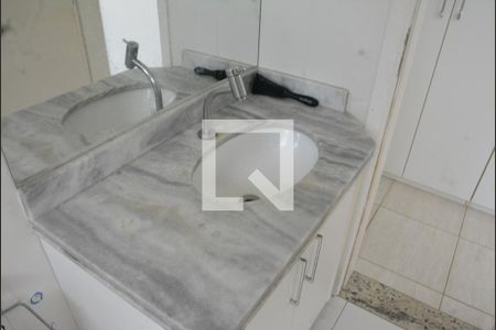 Apartamento para alugar com 80m², 2 quartos e 2 vagasQuarto 2 com banheiro