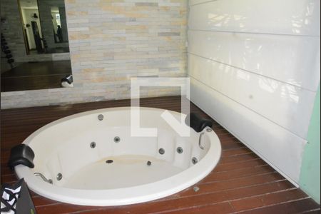 Apartamento para alugar com 80m², 2 quartos e 2 vagasÁrea comum - Academia