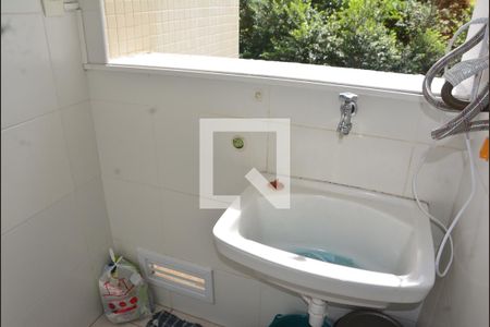 Apartamento para alugar com 80m², 2 quartos e 2 vagasÁrea de serviços com quarto