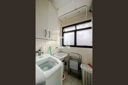 Apartamento à venda com 75m², 2 quartos e 2 vagasLavanderia